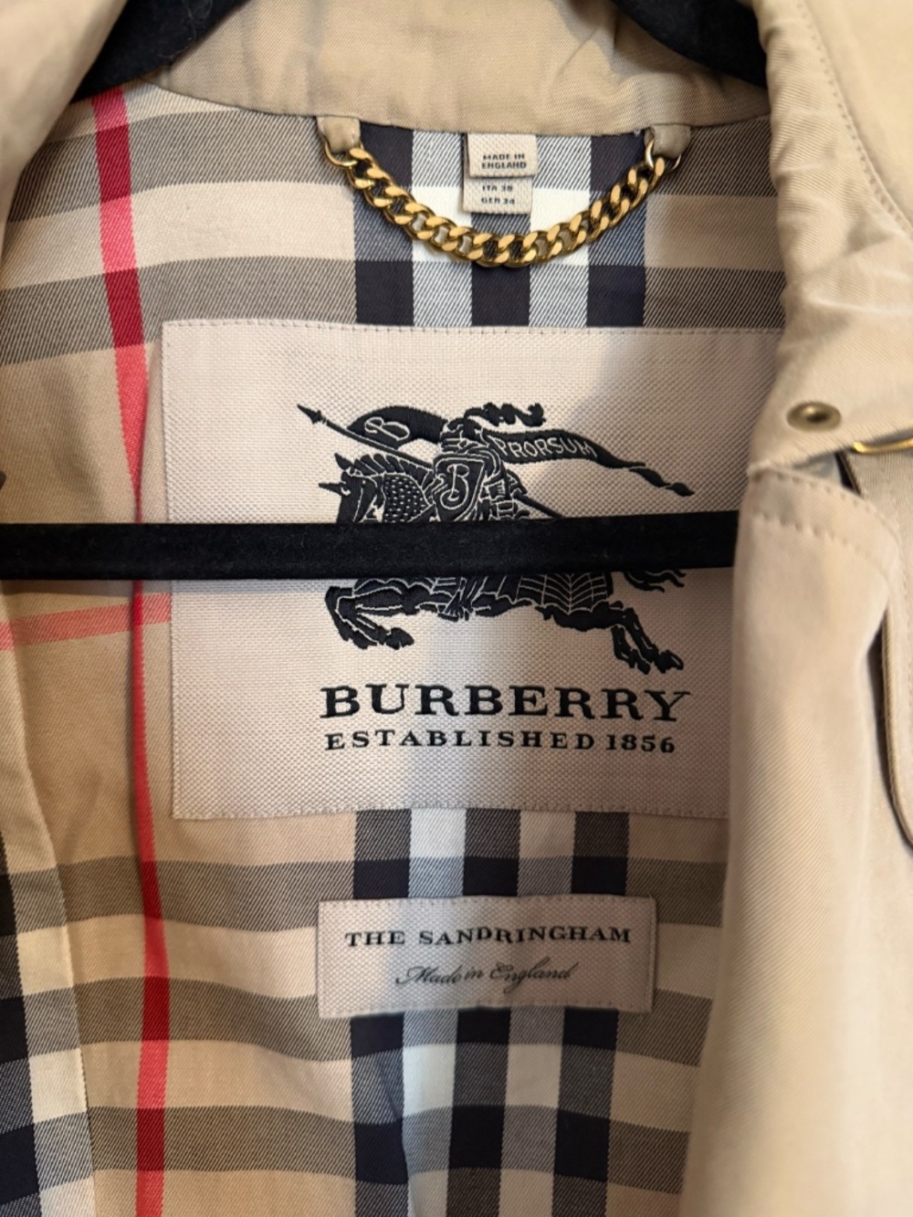 Burberry Trench Coat Honey Color Sandringham Size US 4 UK 6 Nova check lining. - Picture 4 of 8